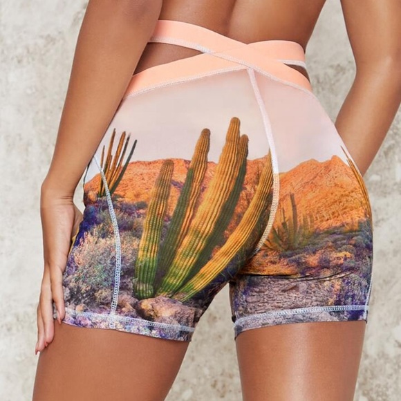 SHEIN *NEW* Women’s Cutout Waist Desert Landscape Print Mesh Biker Shorts - Picture 4 of 16